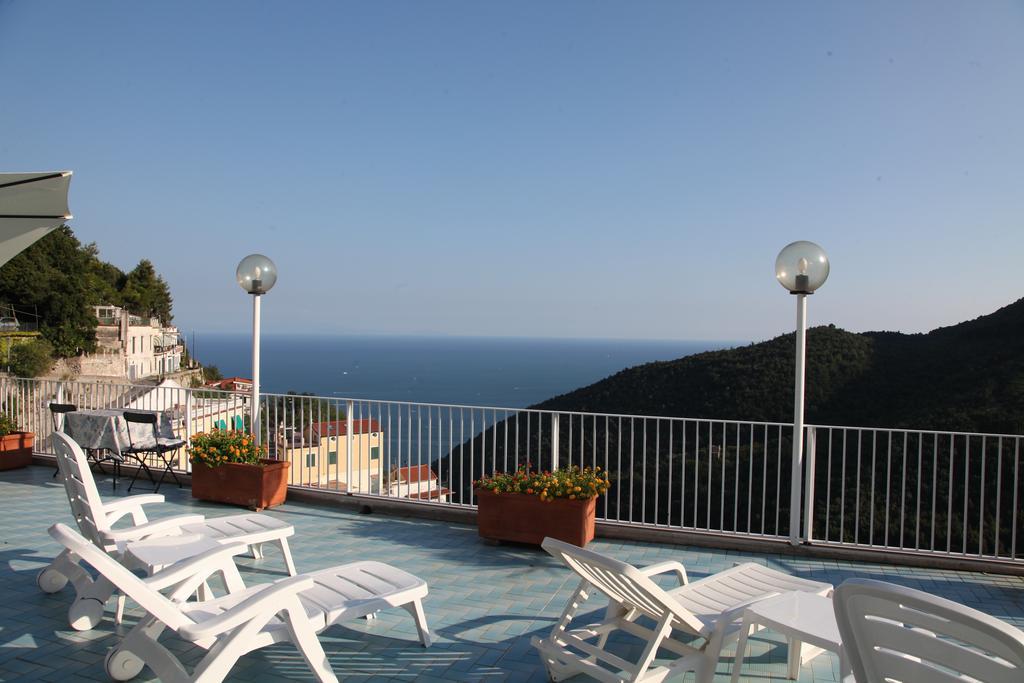 Le Terrazze Di Cristina Bed and Breakfast Vietri Exteriör bild