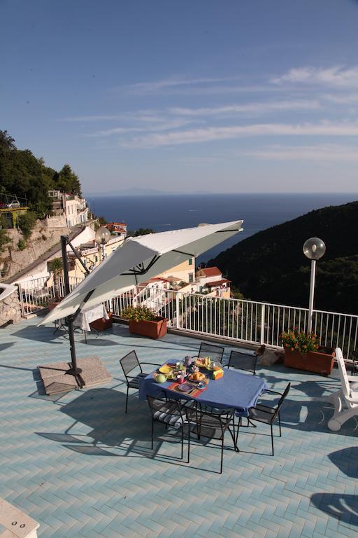 Le Terrazze Di Cristina Bed and Breakfast Vietri Exteriör bild