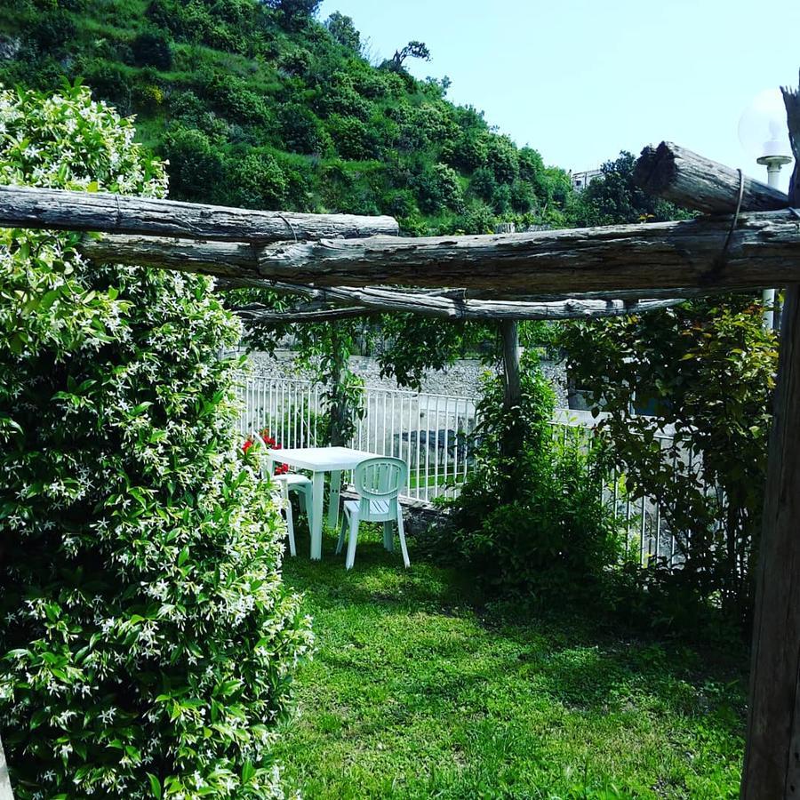 Le Terrazze Di Cristina Bed and Breakfast Vietri Exteriör bild