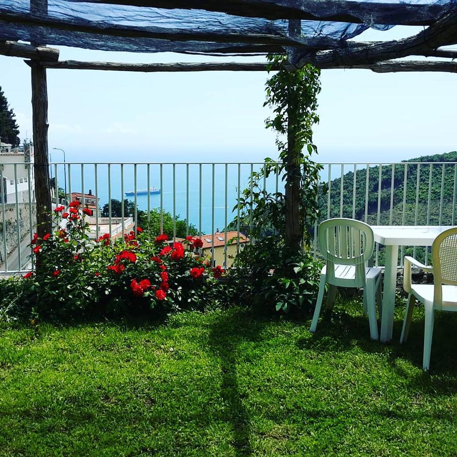 Le Terrazze Di Cristina Bed and Breakfast Vietri Exteriör bild
